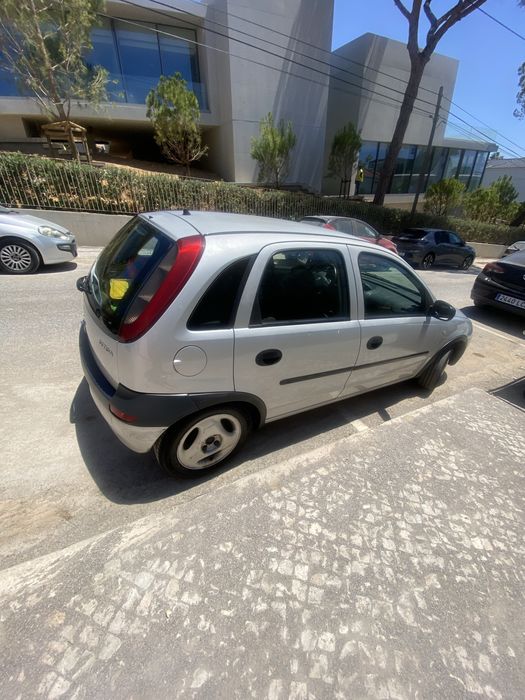 Vendo Corsa 2001