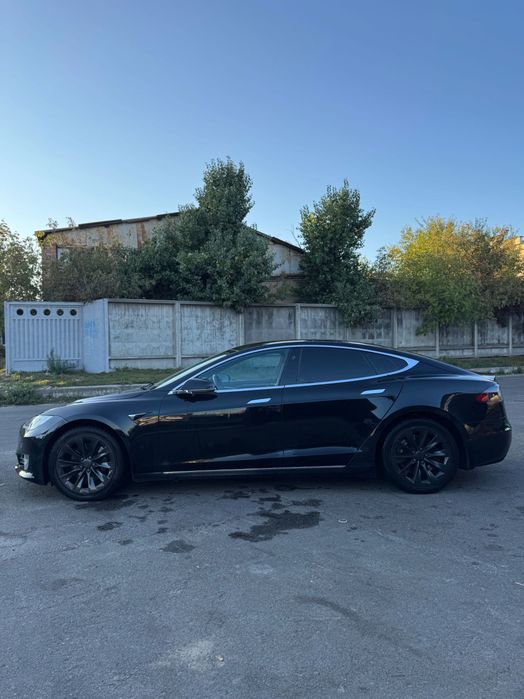 Терміново! Продам Tesla Model S з Європи!