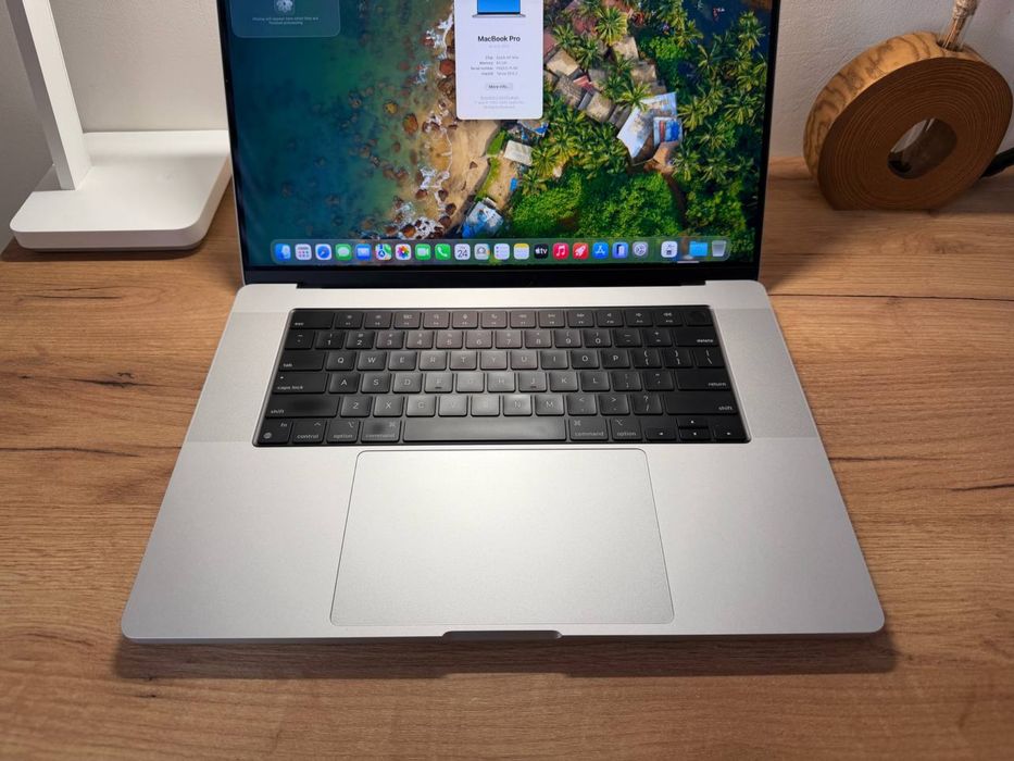 MacBook Pro 16 M1 MAX 64GB RAM 1TB SSD Silver