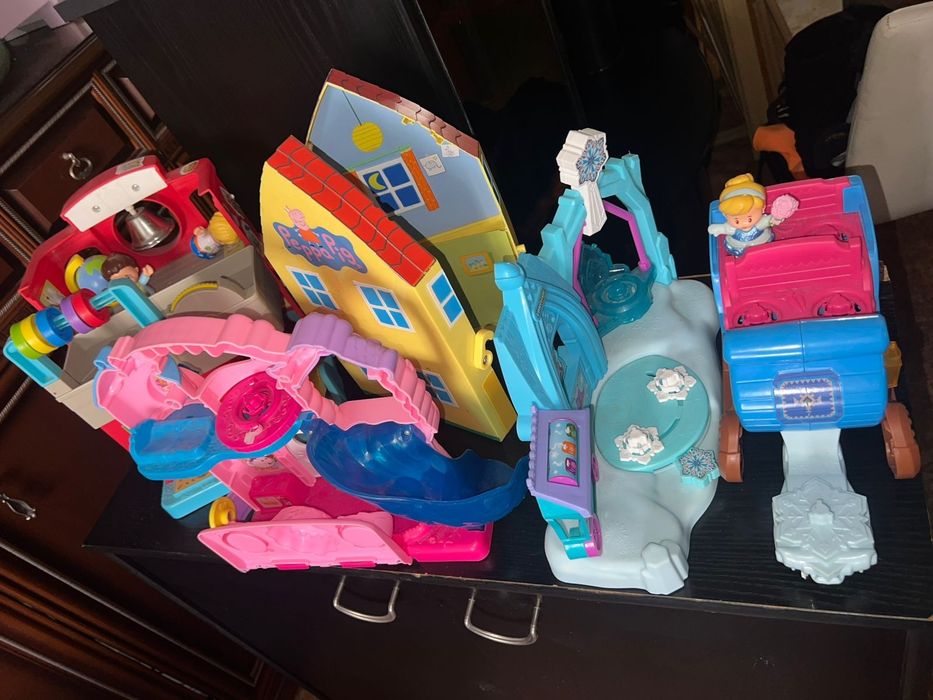 Ігрові набори для хлопчиків і дівчаток