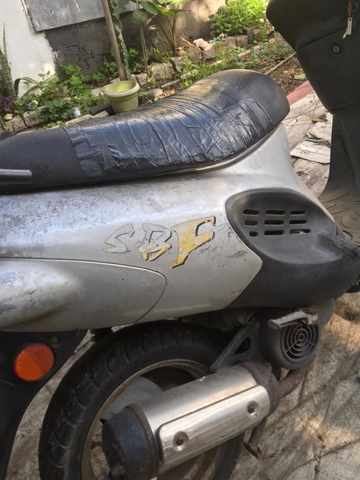 vendo scooter de 2002