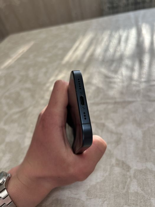 IPhone 15 pro 256 Gb 8/10