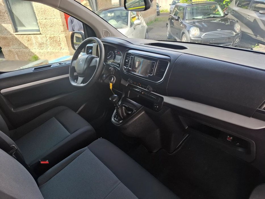 Peugeot Traveller 1.5 BlueHDi L1H1 Active Compact
