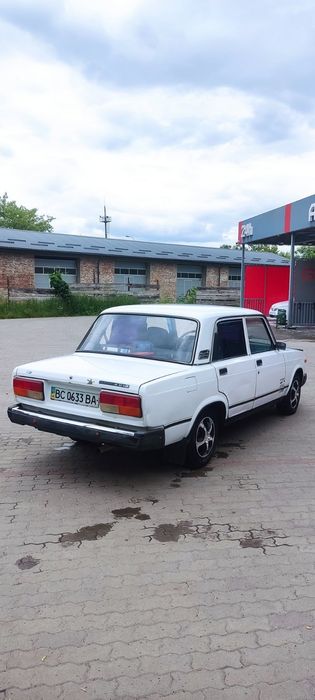 Продам ВАЗ 2107 інжектор