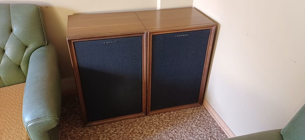 Equipamento e mobiliário vintage