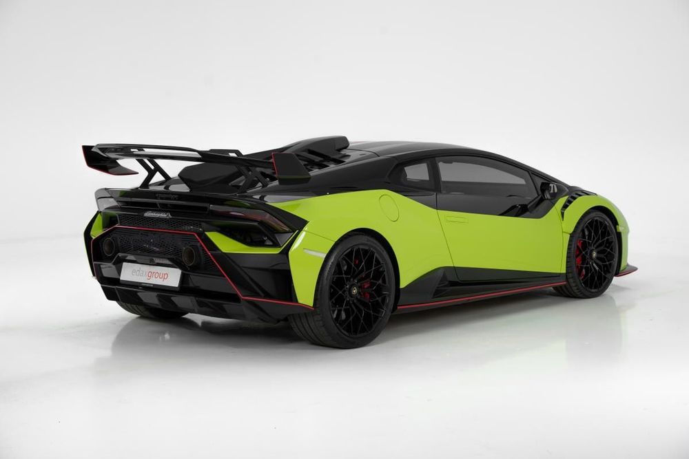 Lamborghini Huracán STO