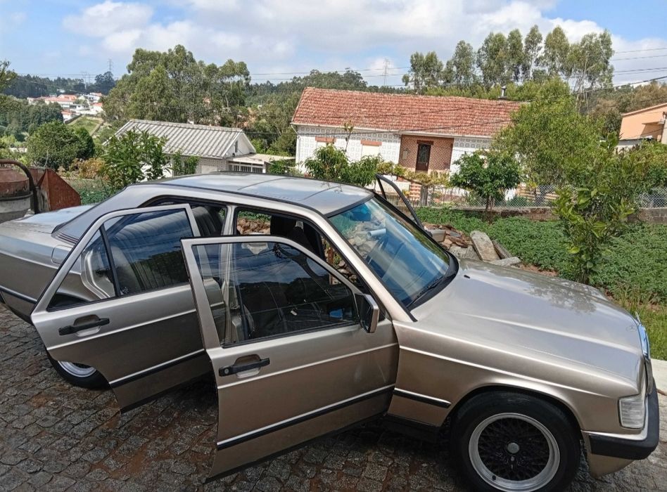Mercedes Benz 190D