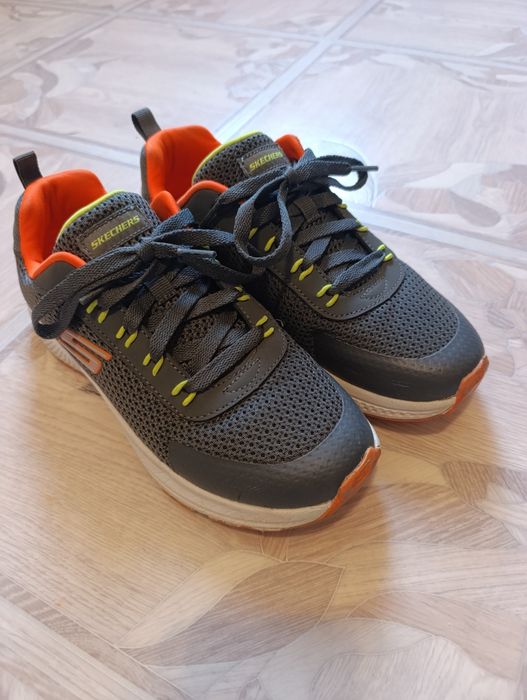 Кросівки skechers