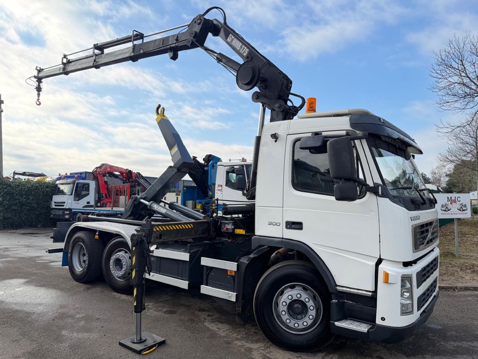 VOLVO FM GRUA E AMPLIROLL COMO NOVO APENAS 180.000km ###OPORTUNIDADE##