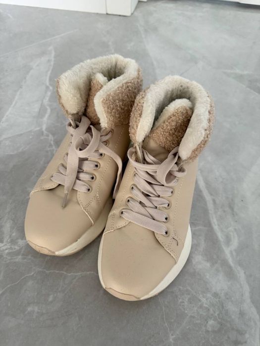 Черевики кросівки зимові р.39