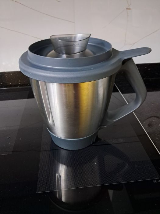 Bimby TM5 com 2 Copos, muito pouco uso