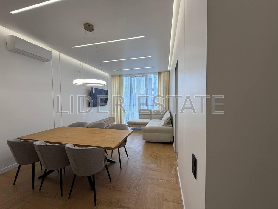 Продаж 2-кімнатної квартири в ЖК Uzh Towers | Слов'янська набережна, Ужгород