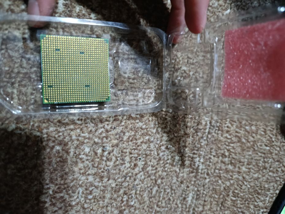 Процесор AMD Athlon™ 64x4