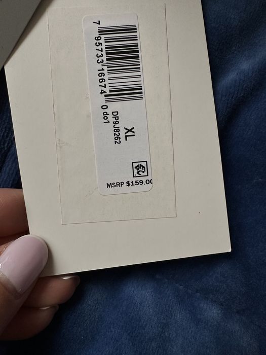 DKNY оригинал. В наличии новая куртка размер L XL черная синяя велюр