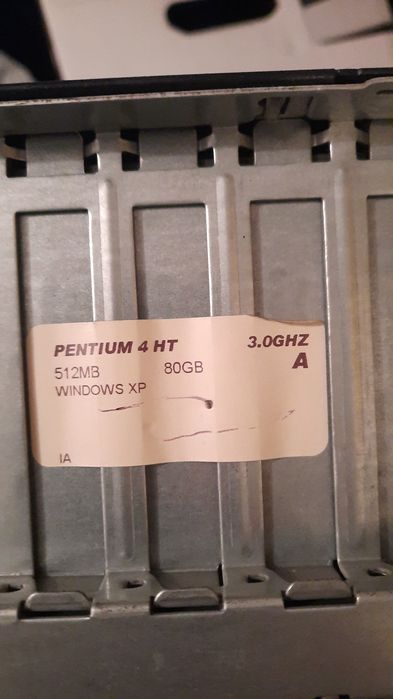 Komputer stacjonarny HP Pentium 4 HT
