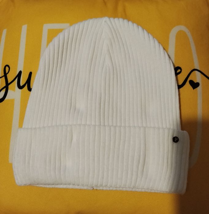 Шапка весняна демісезон