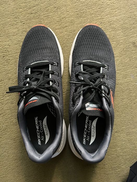 Кросівки Skechers 43 р.