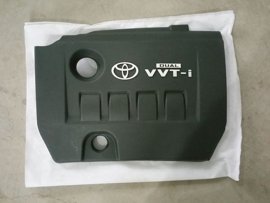 Кришка двигуна мотора Toyota Corolla Auris 1.6 крышка мотора накладка