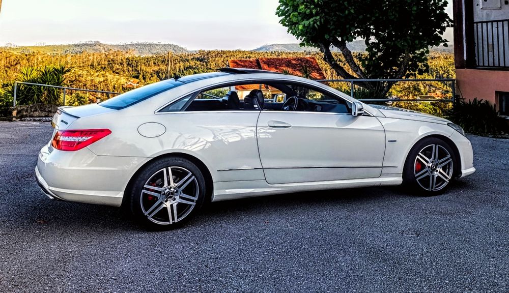 Mercedes E Coupé 2.2 biturbo CDI AMG Skyview