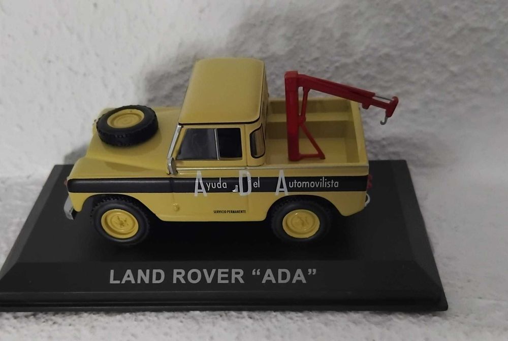 Land Rover ADA.  25€/cada.   Vendo miniaturas da minha coleção 1/43.