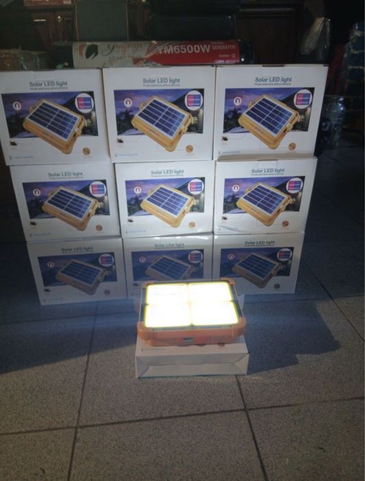 solar led light — вуличний ліхтар на сонячній батареї