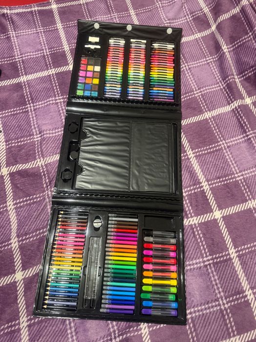 Фломастеры, карандаши, разное(комплект)