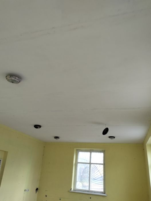 Нежитлове приміщенні, Будівля громадського призначення