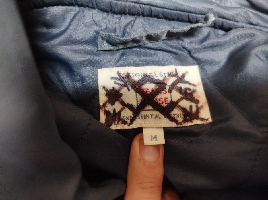 Продам очень дутый бомбер CWU 45