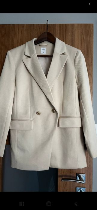Marynarka kremowa żakiet Sinsay 34 36 złote guziki