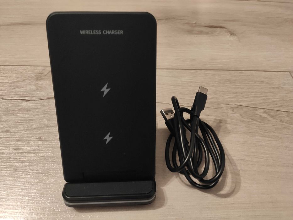 Ładowarka indukcyjna 3 w 1 2000mA CZARNA Apple samsung