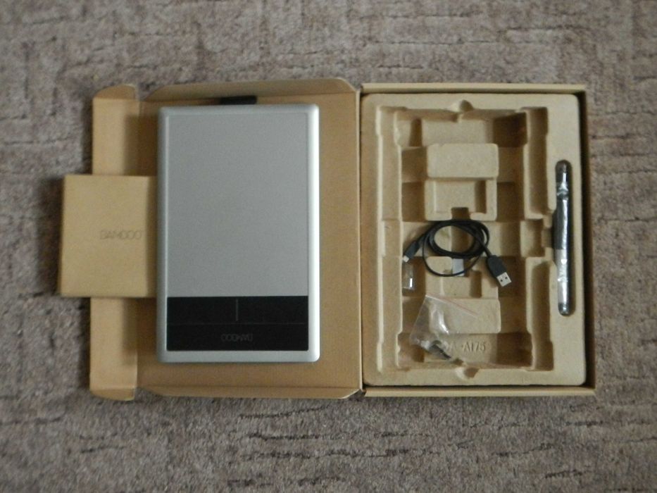 Графический планшет Wacom Bamboo Pen&Touch (CTH-470/S)