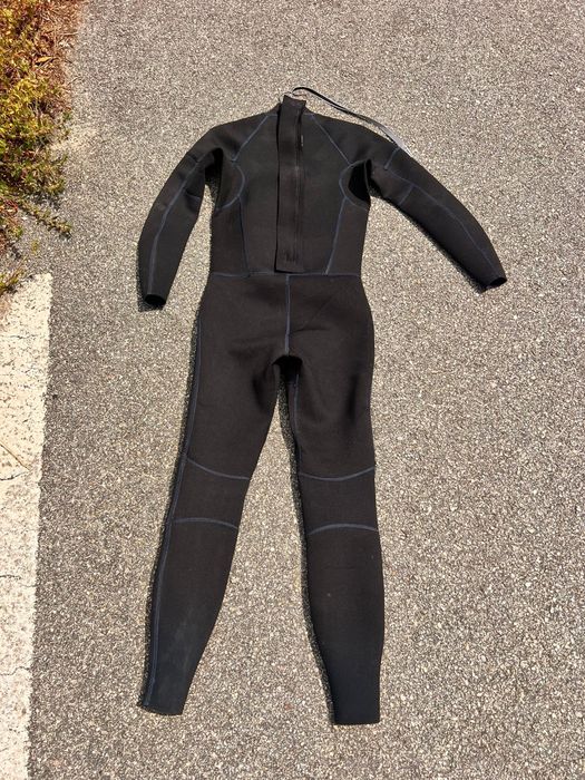 Fato de Windsurf / Surf em Neoprene 2:2 mm – Excelente Estado