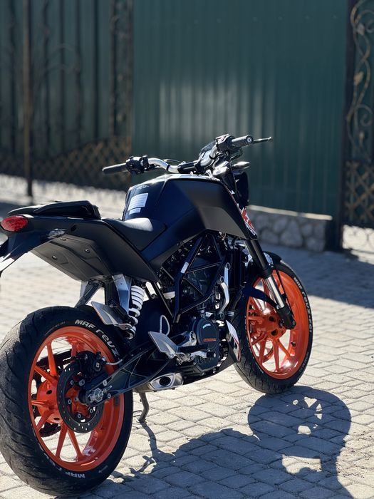 Ktm duke 200 2021 року