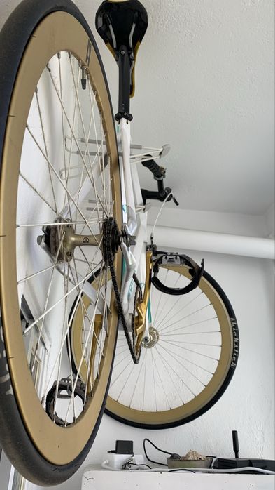 Aventon Diamond Fixie