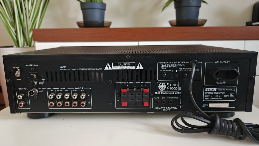 TEAC AG-620 klasyczny amplituner stereo.
