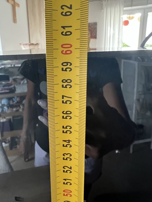 Stojak obrotwy z hakczykami ekspozytor