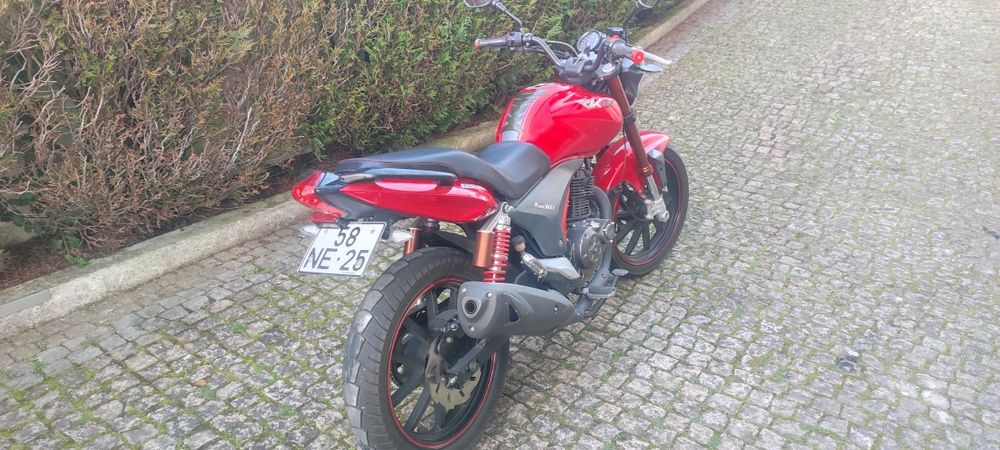 Vendo moto Keeway RKV 125