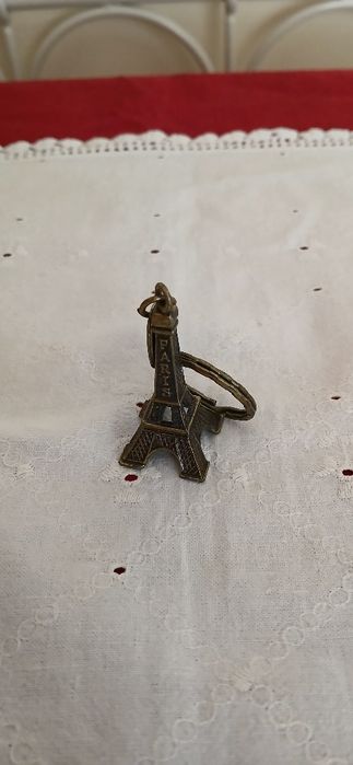 Porta-chaves Torre Eiffel, novo