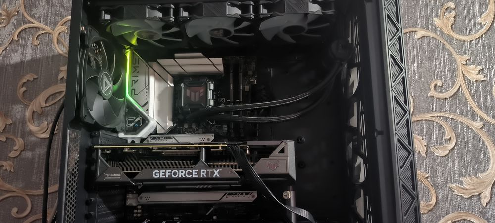 Продаю ПК з монітором