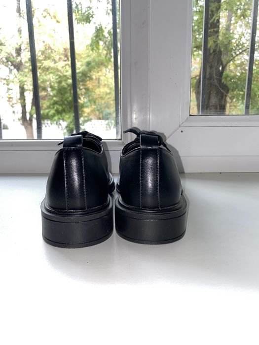 Нові Туфлі 37 розмір