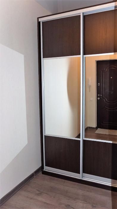 Почасово-400/3ч,Посуточно-800,на Ночь-650 Маяковского 4 Троещина