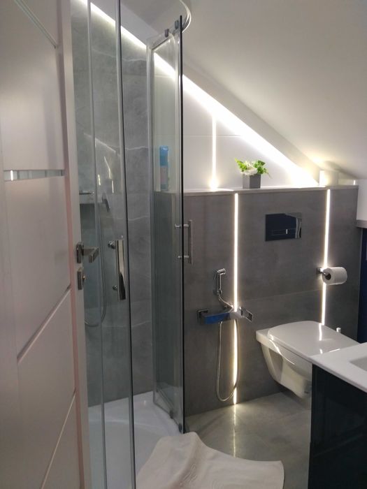 Komf.pokoje z łazienką, aneksem kuch.smart TV,netflix