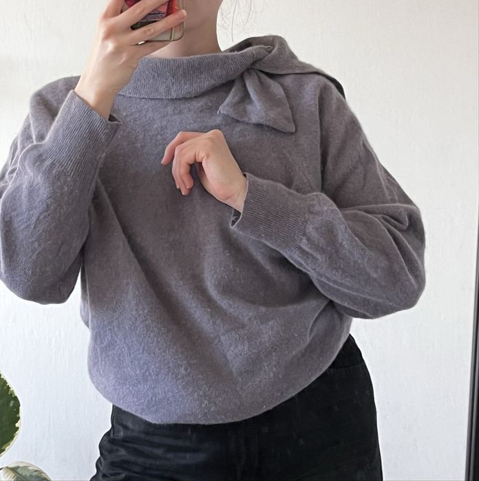 Piękny moherowy sweter z ozdobym kołnierzem vintage