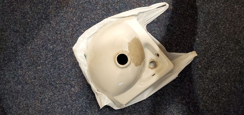 Мойка кутова керамічна