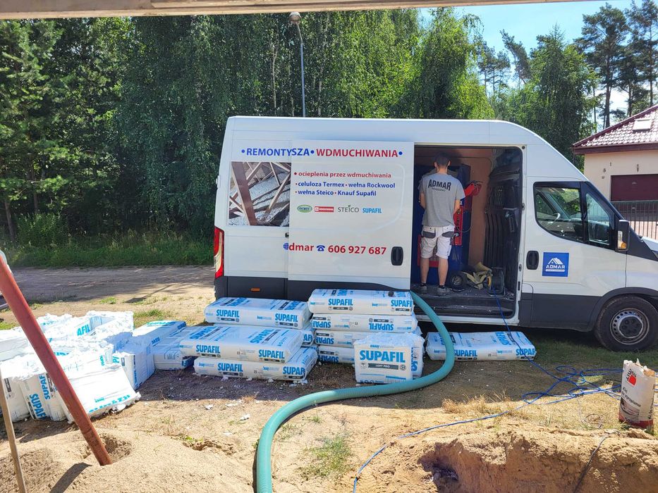 Ocieplenia izolacja wełną celulozą wdmuchiwanie stropodachy sufity G-k