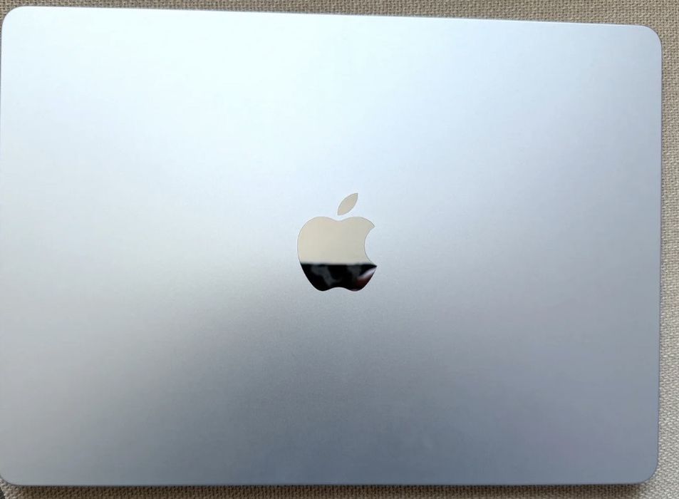 Macbook air m4 2025