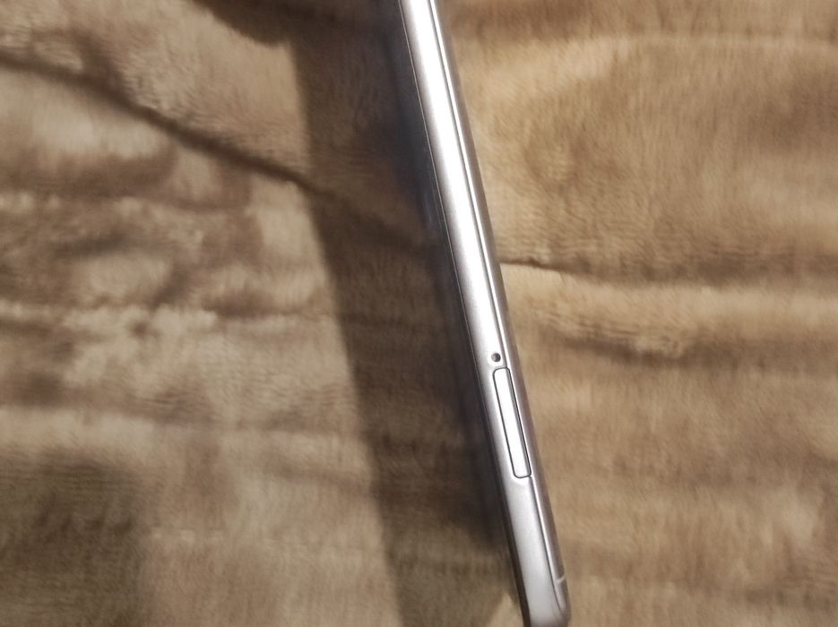 Продам телефон Xiaomi Redmi Note 5A (