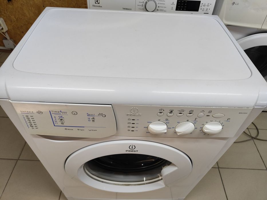 Пральна машина Indesit WISL 105 X made in Italy