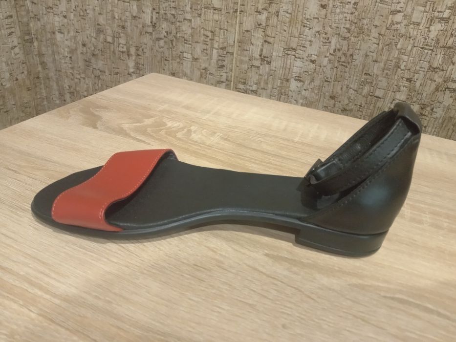 Летняя женская обувь