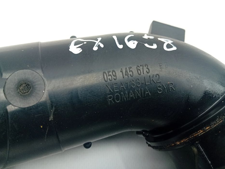 Tubo do intercooler AUDI Q8 (4MN)